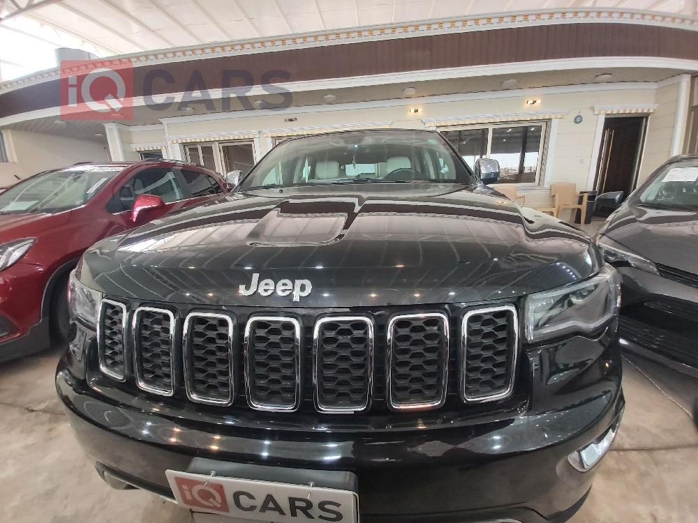 جیپ گراند شیرۆکی